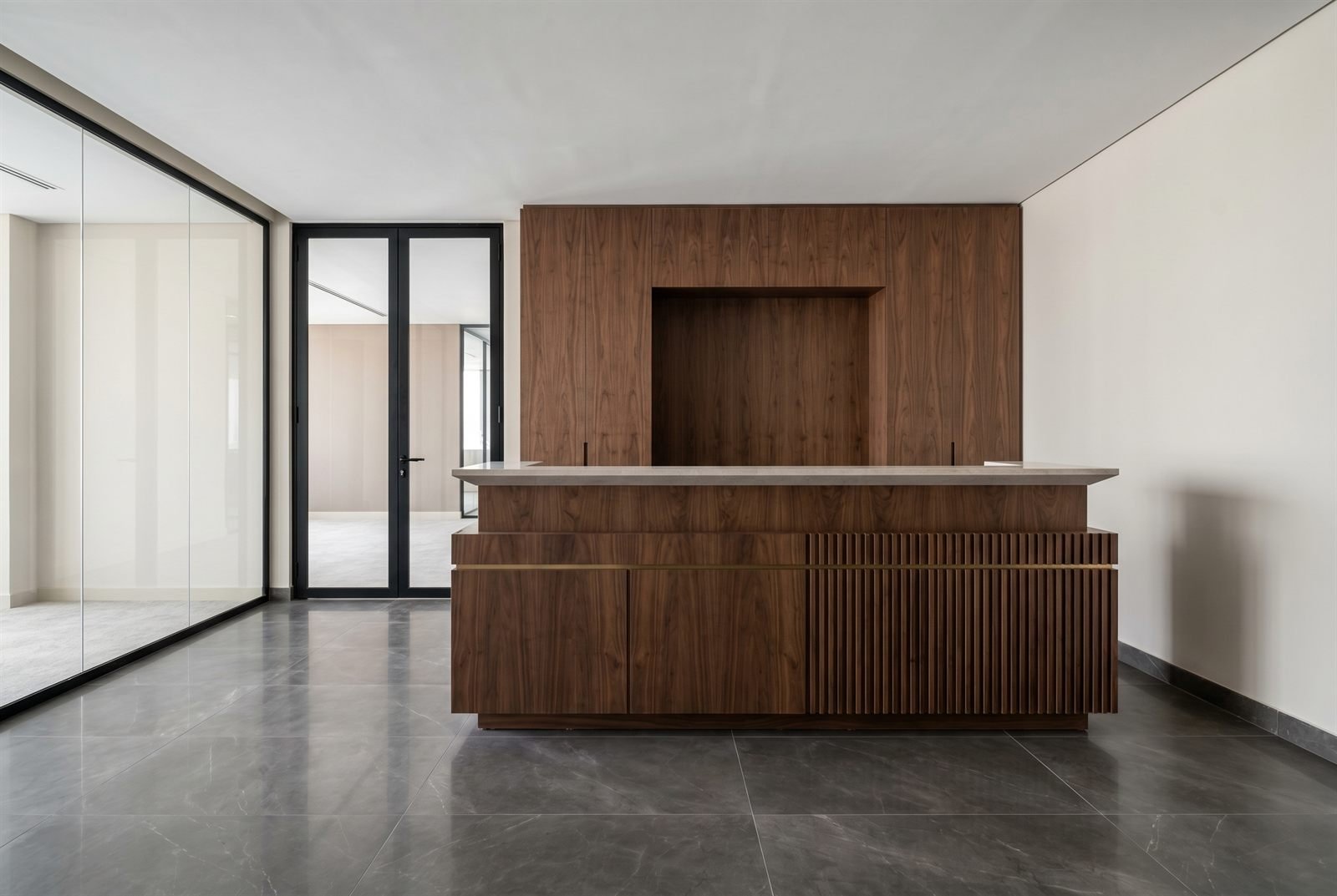 Bespoke reception counter, Dubai